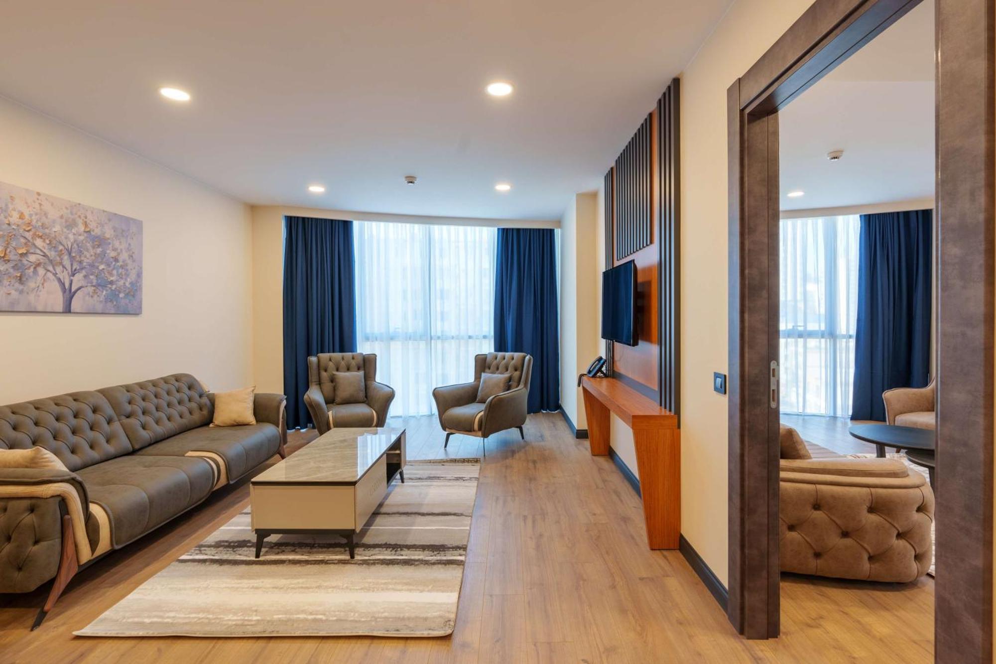 Best Western Plus Батуми Экстерьер фото