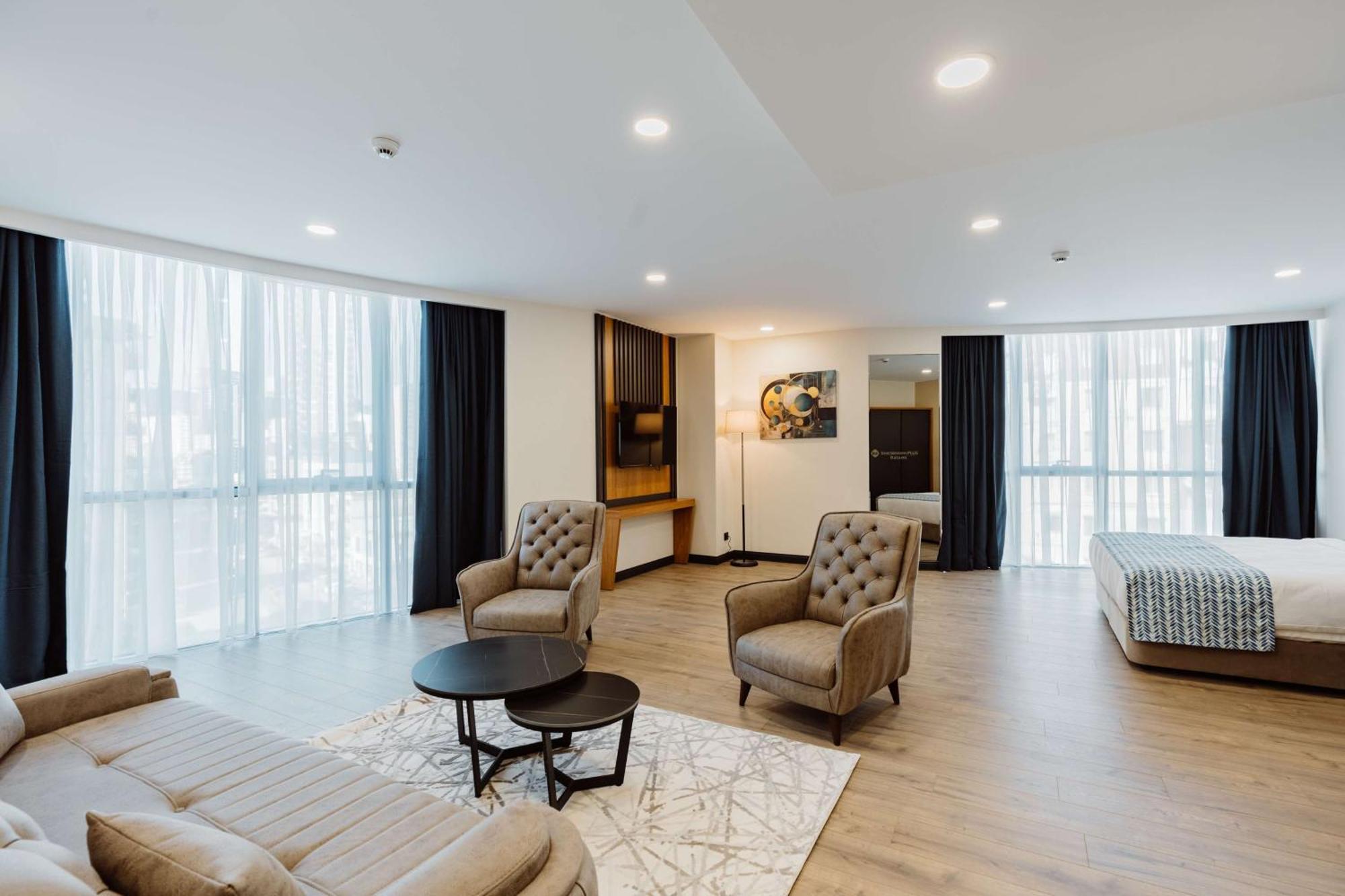 Best Western Plus Батуми Экстерьер фото