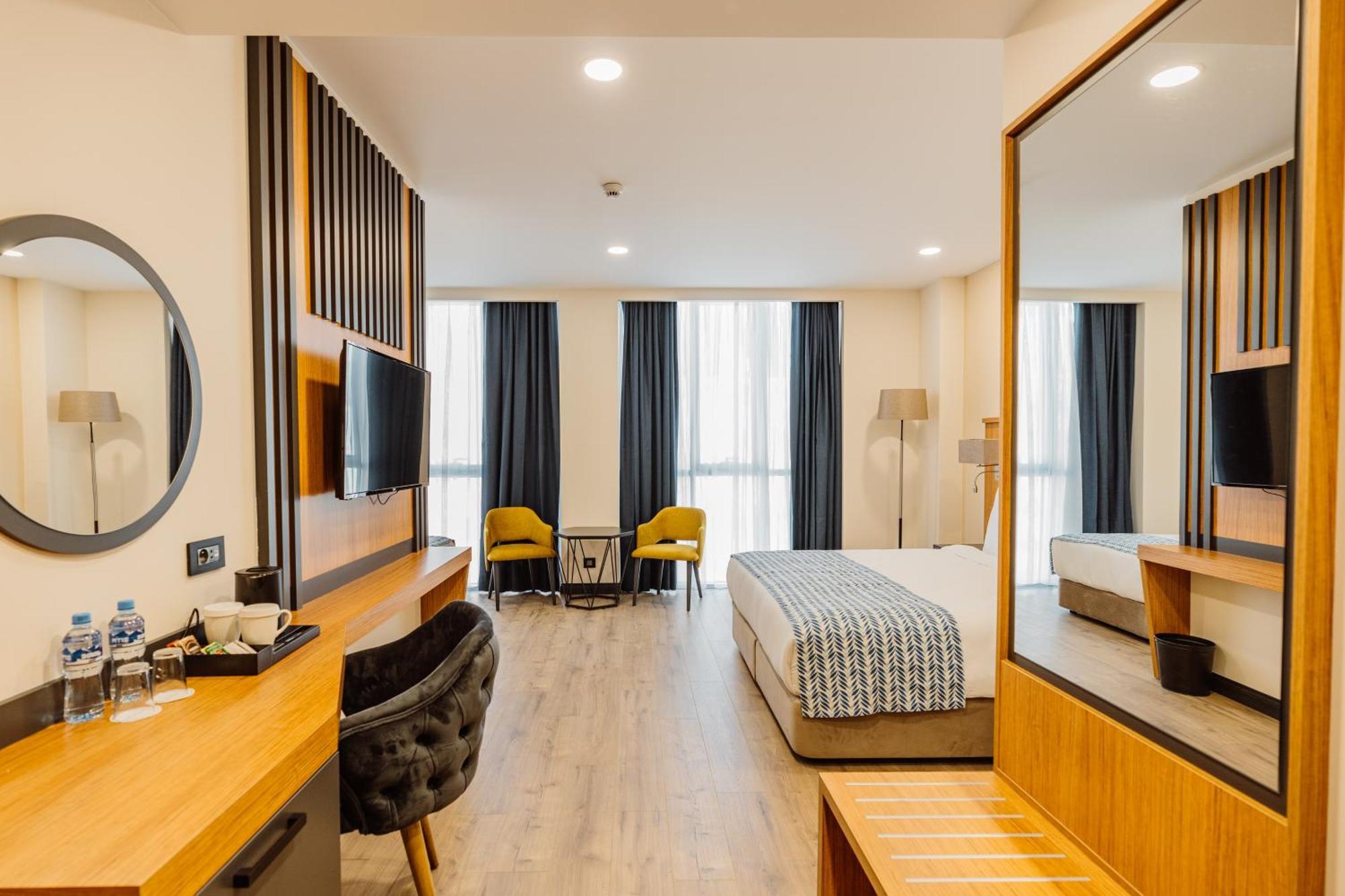 Best Western Plus Батуми Экстерьер фото
